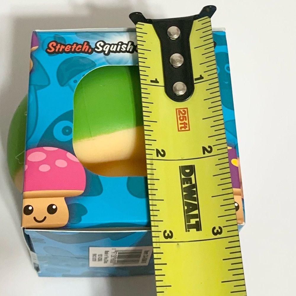 Squish Stretch Mushroom NEW Squishy Sensory Toy GREEN - Picture 5 of 5